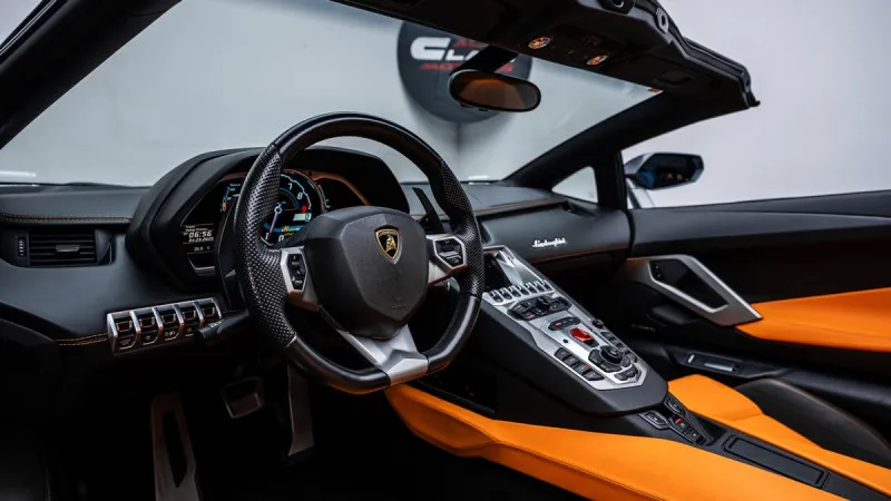 2015 لامبورجيني أفندايتر in Dubai