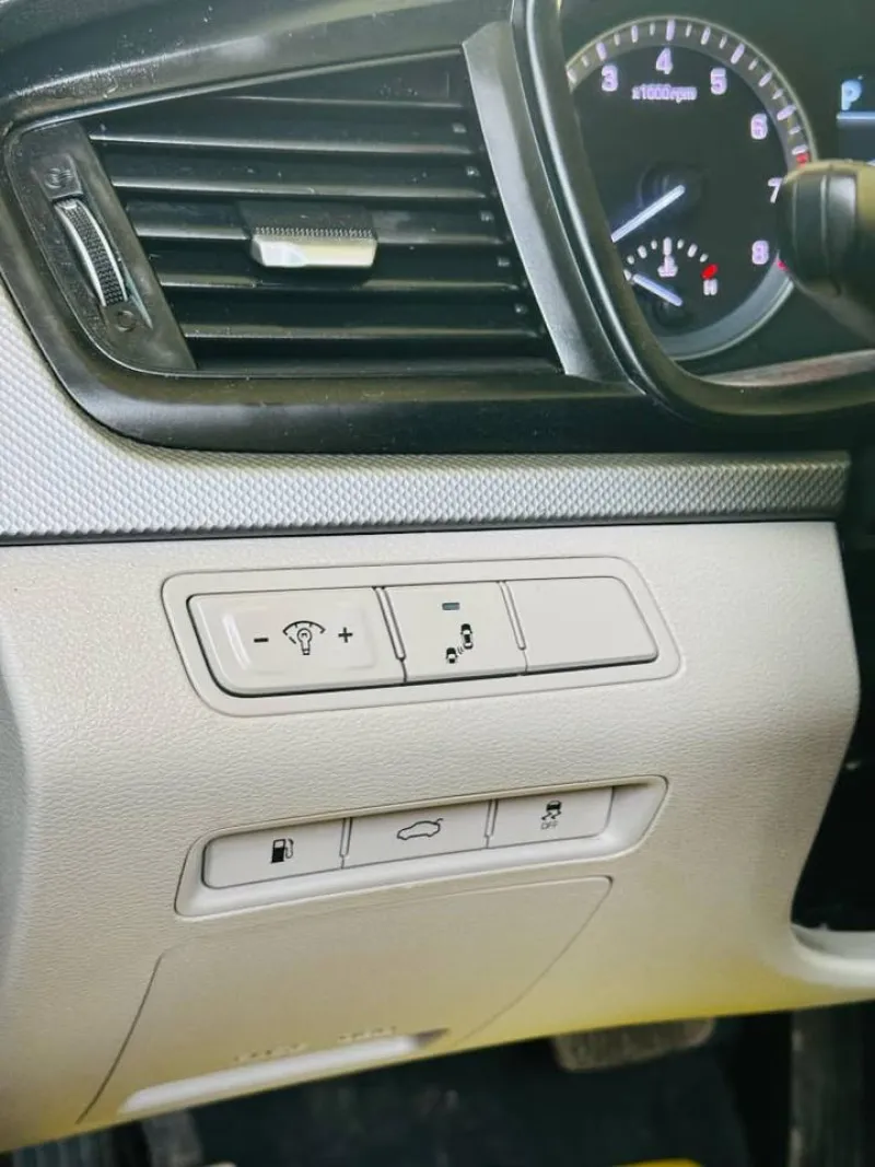 2019 Hyundai Sonata in Dubai
