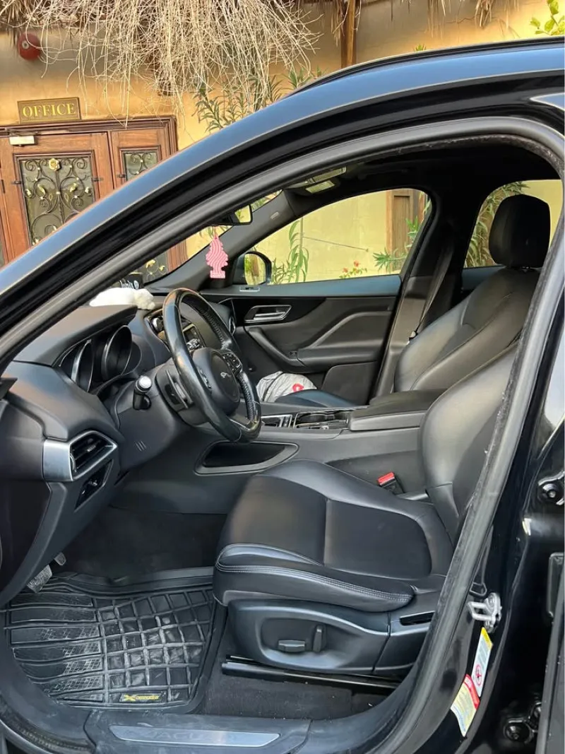 2017 جاكوار اف بيس in Dubai