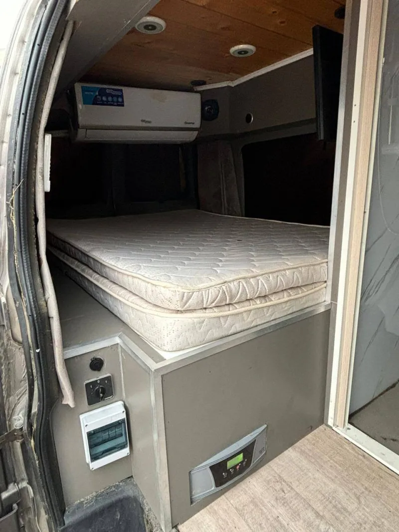 2002 GMC Savana in Dubai