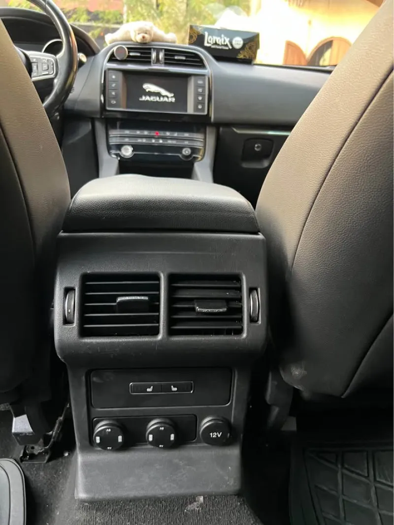 2017 جاكوار اف بيس in Dubai