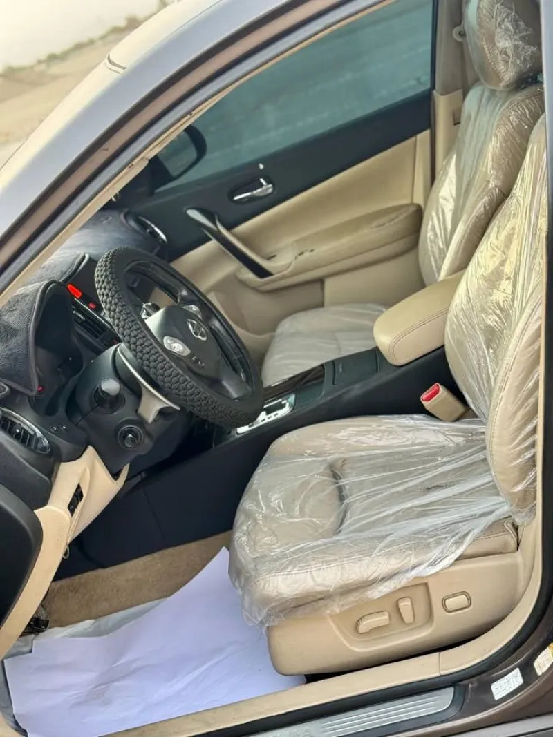 2012 Nissan Maxima in Dubai
