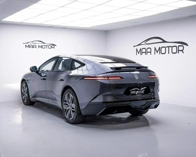 2025 أفاتار ١٢ in Dubai