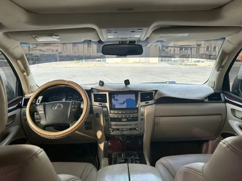 2013 Lexus LX 570 in Dubai