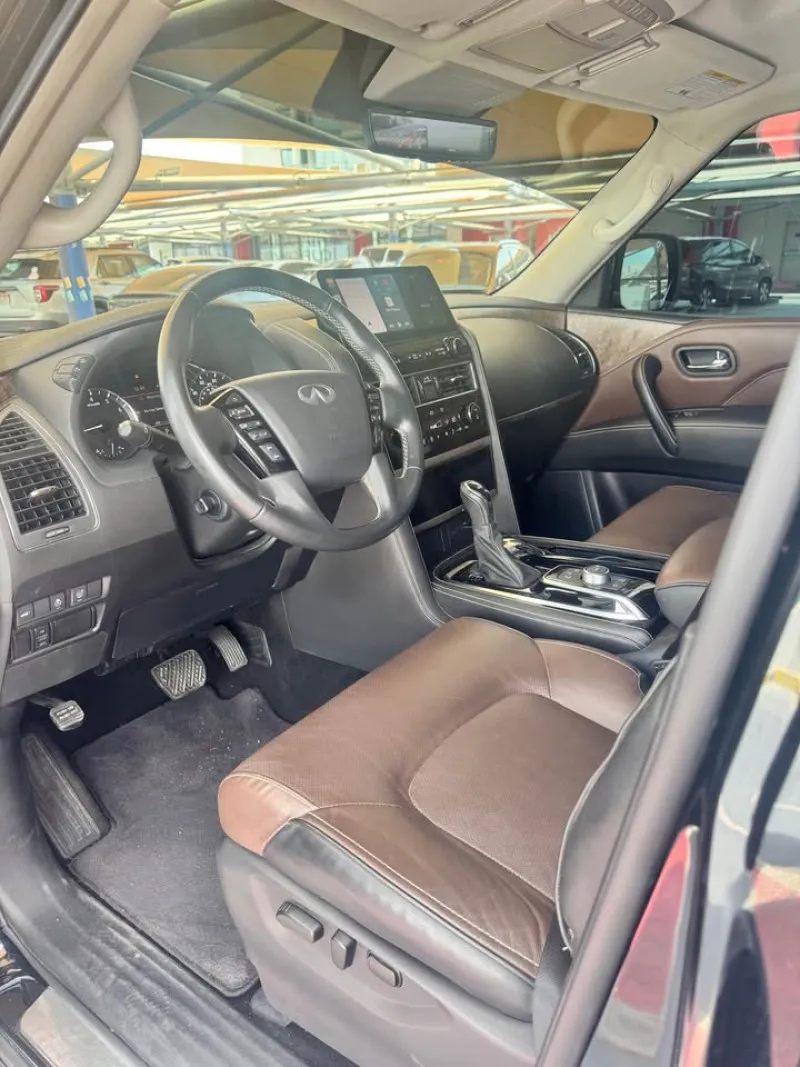 2024 Infiniti QX80 in Dubai