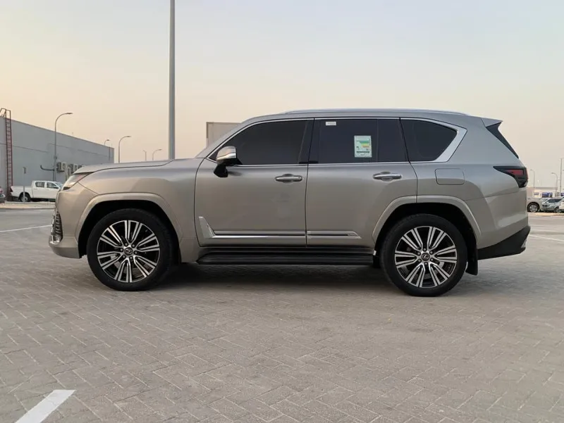 2023 Lexus LX600 in Dubai