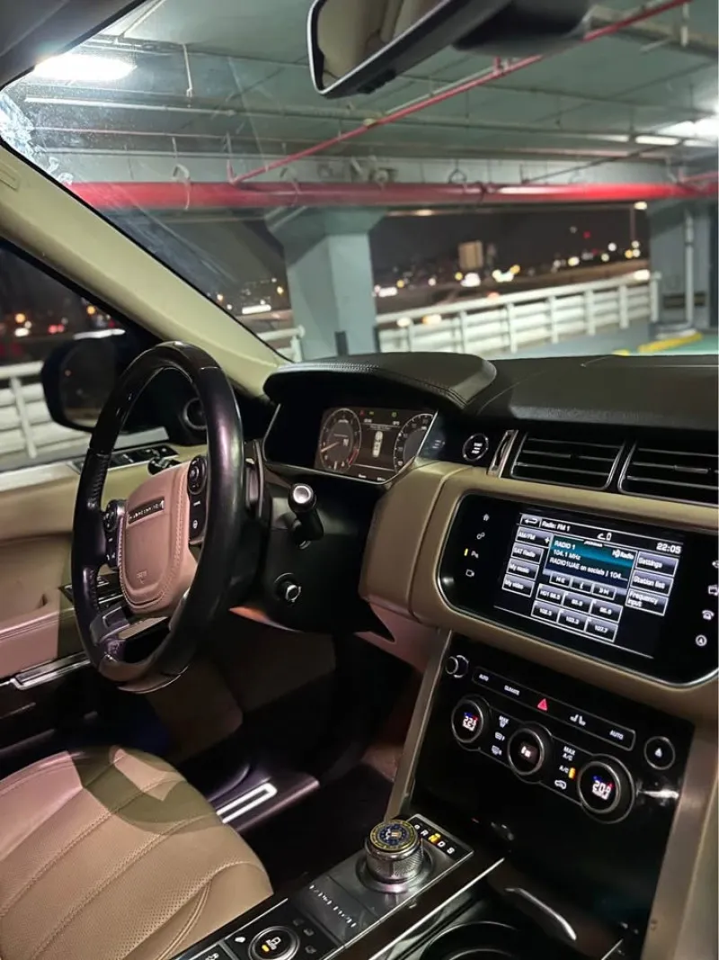 2016 لاند روفر رينج روفر in Dubai