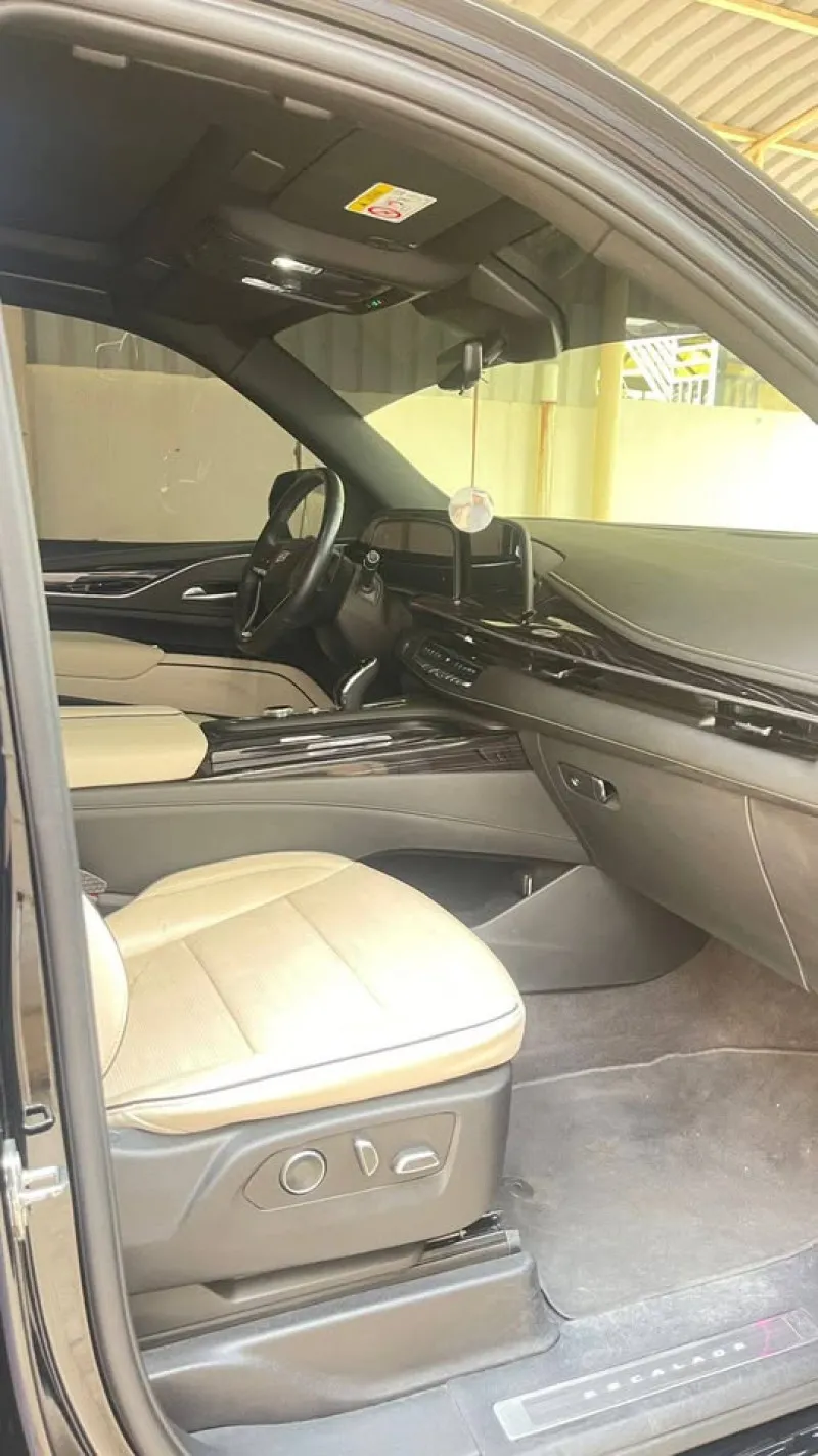 2023 Cadillac Escalade in Dubai