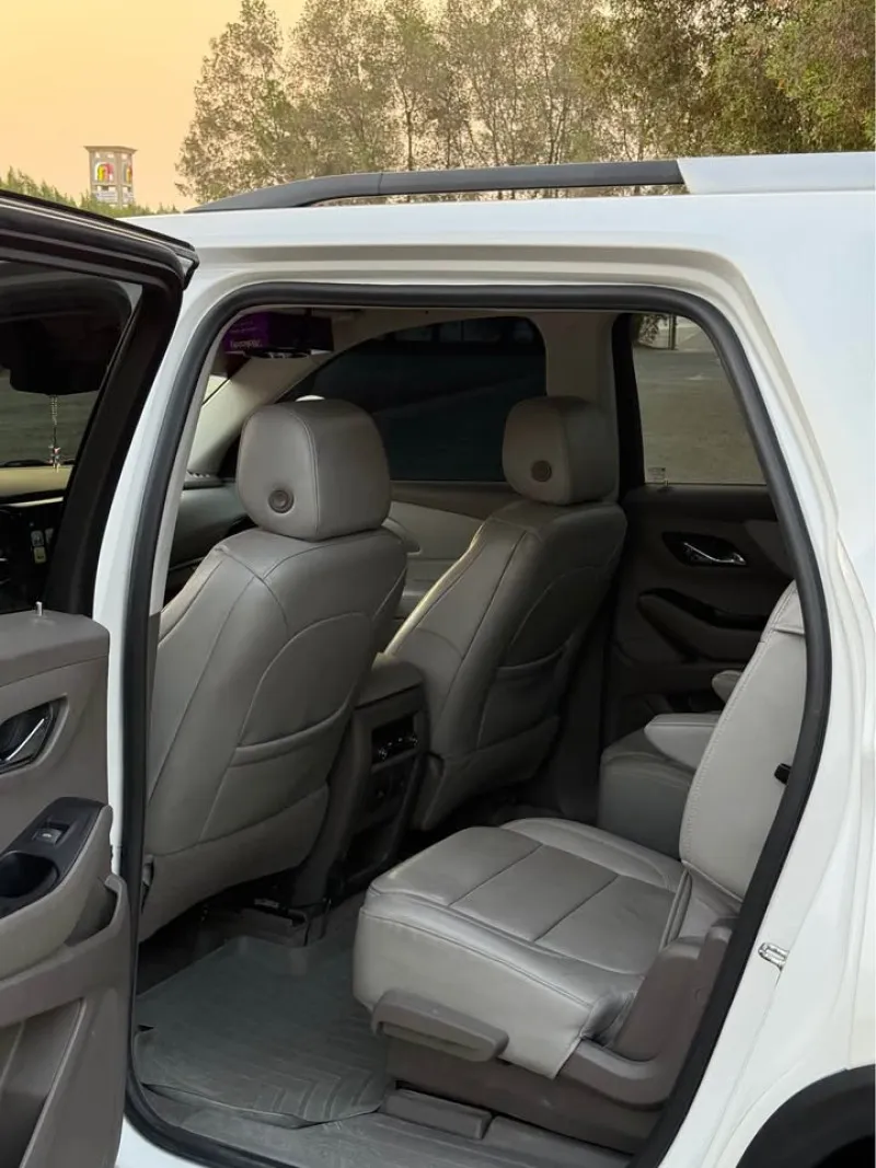 2018 Chevrolet Traverse in Dubai