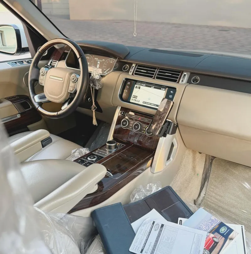 2014 لاند روفر رينج روفر in Dubai