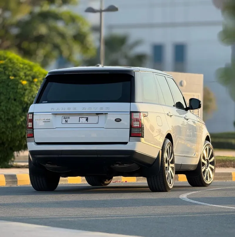 2014 لاند روفر رينج روفر in Dubai
