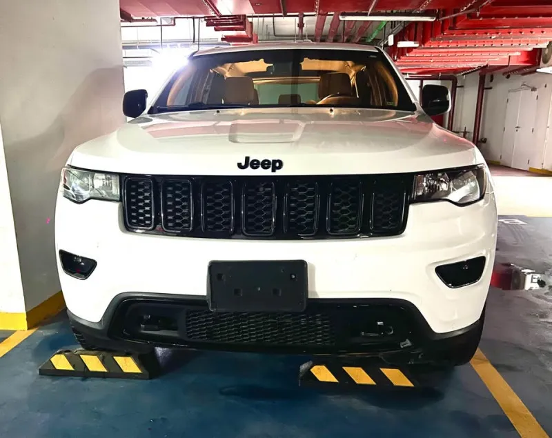 2019 Jeep Grand Cherokee in Dubai