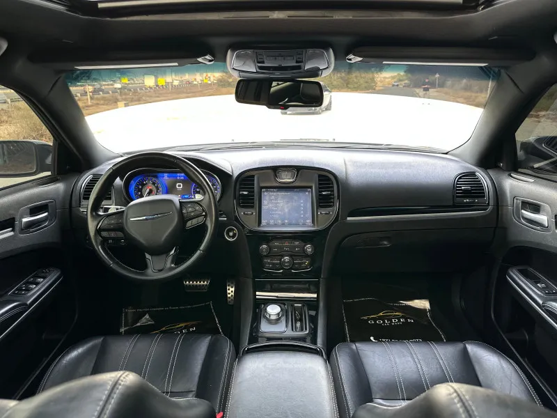 2021 Chrysler 300 in Dubai