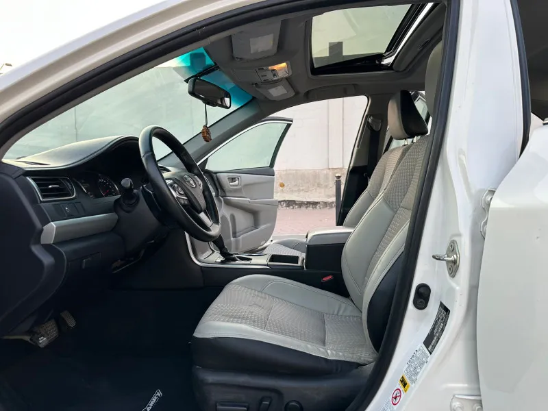 2016 Toyota Camry in Dubai