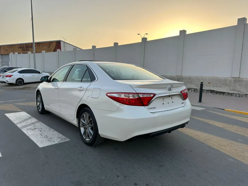 2016 Toyota Camry in Dubai