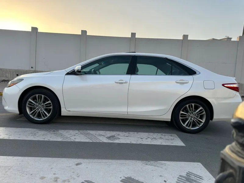 2016 Toyota Camry in Dubai