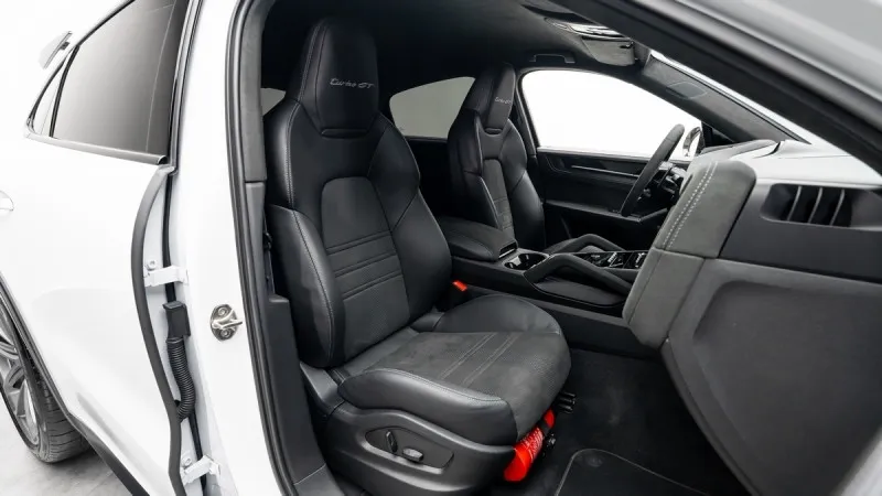 2024 Porsche Cayenne in Dubai
