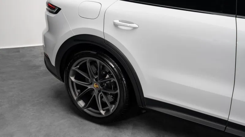 2024 Porsche Cayenne in Dubai
