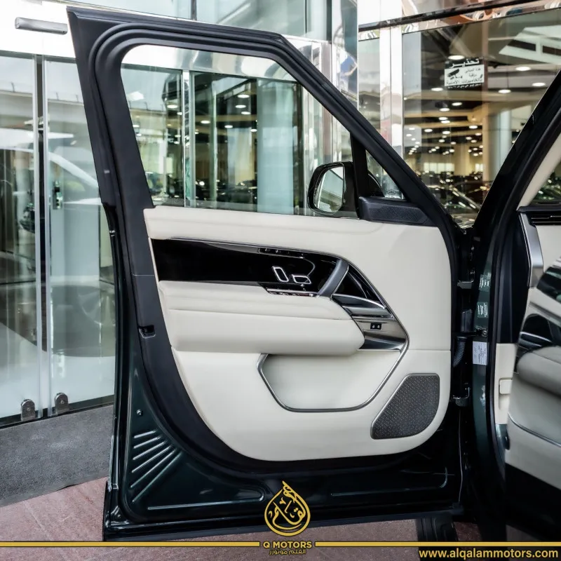 2024 Land Rover Range Rover in Dubai