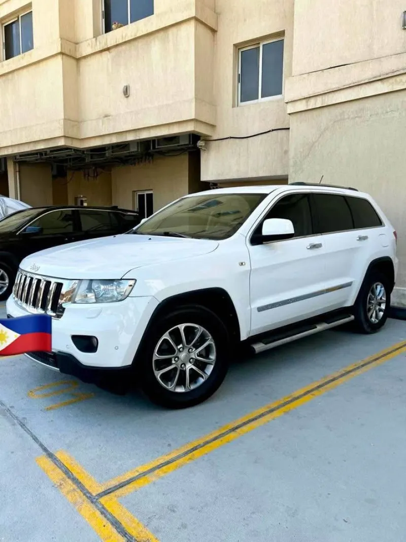 2013 Jeep Grand Cherokee in Dubai