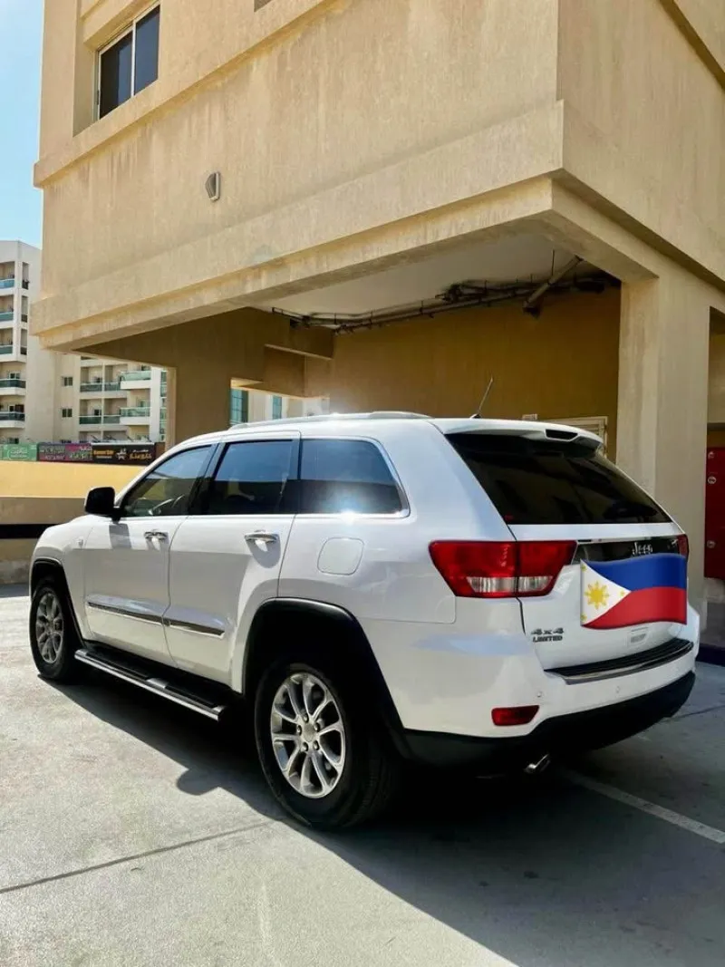 2013 Jeep Grand Cherokee in Dubai
