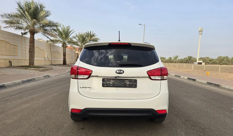 2016 Kia Carens in Dubai