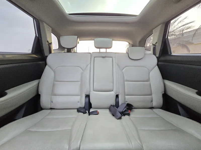 2016 Kia Carens in Dubai