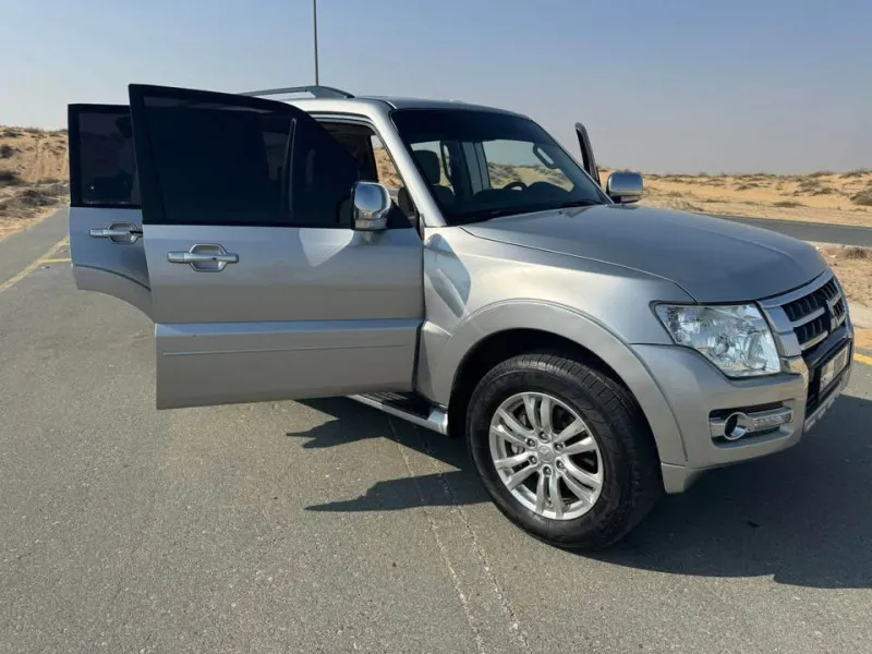 2018 ميتسوبيشي باجيرو in Dubai