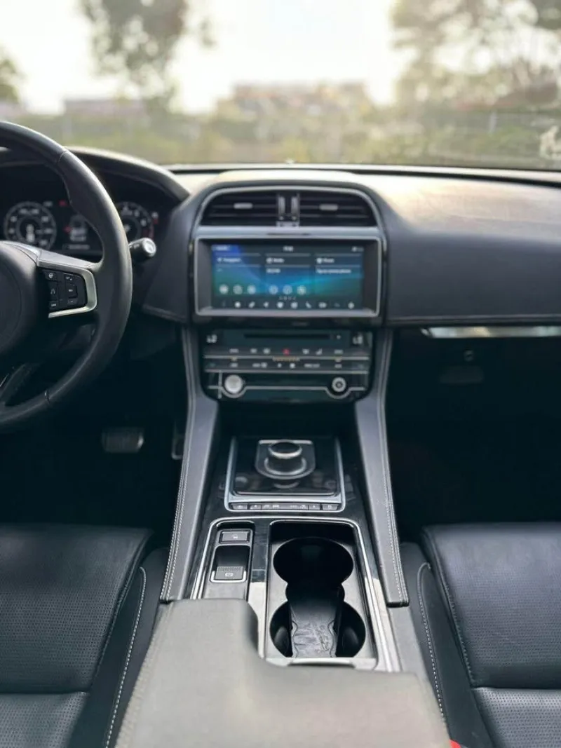 2020 Jaguar F-Pace in Dubai