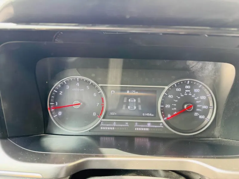 2022 Kia Sorento in Dubai