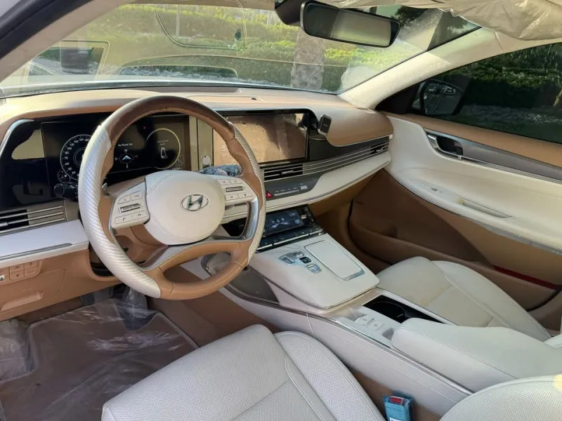 2021 Hyundai Azera in Dubai