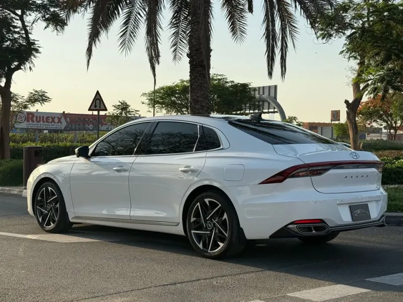 2021 Hyundai Azera in Dubai