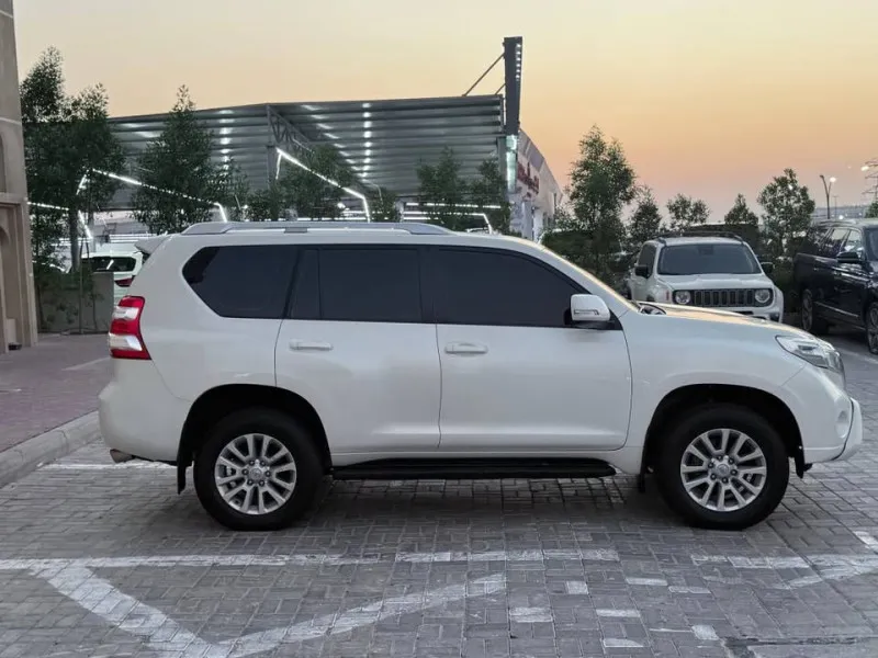 2016 Toyota Prado in Dubai