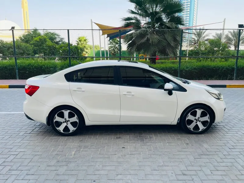 2014 Kia Rio in Dubai