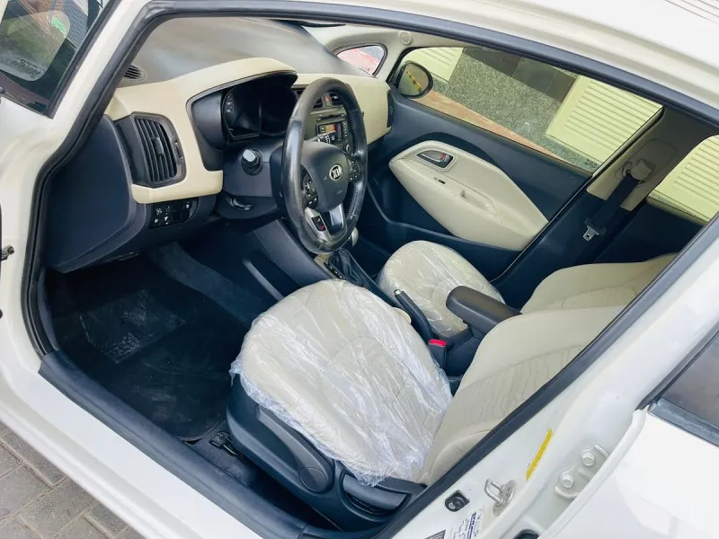 2014 Kia Rio in Dubai