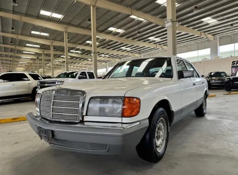 1984 Mercedes-Benz 300 in Dubai
