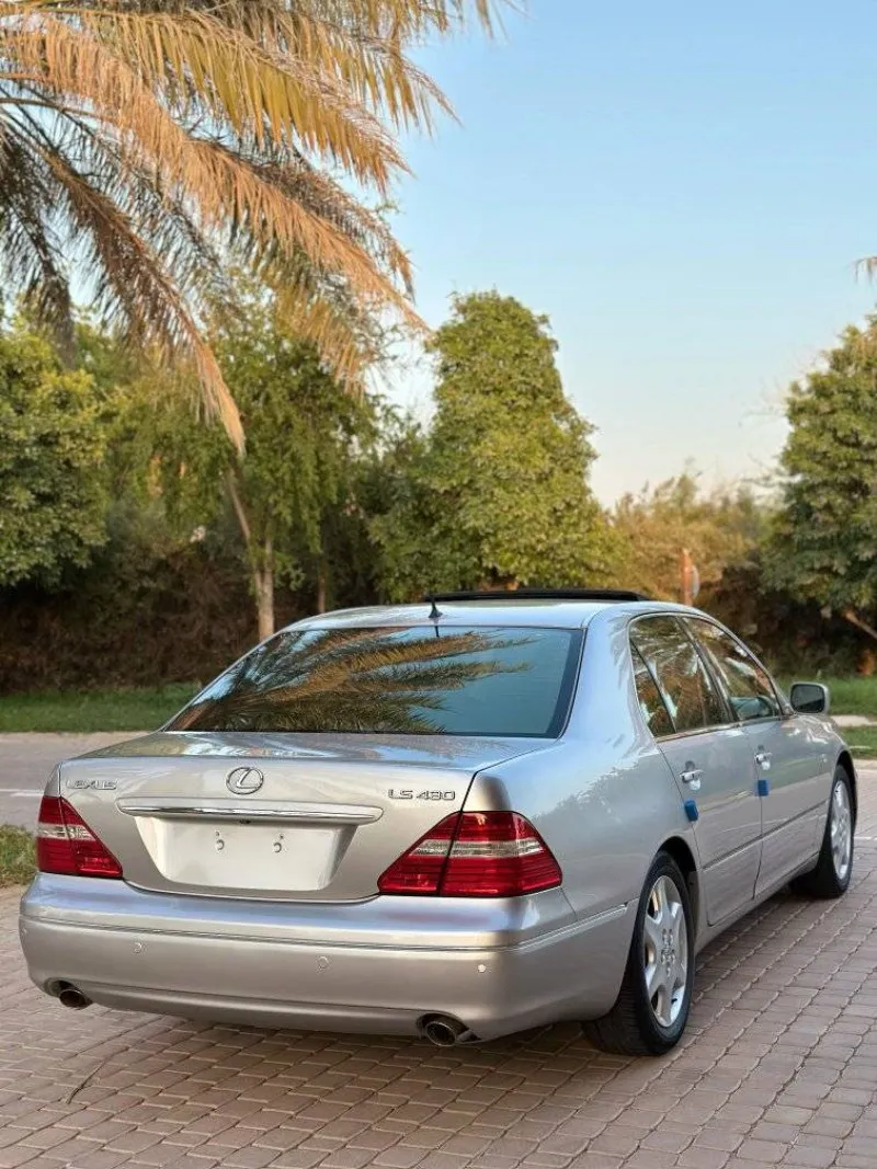 2004 لكزس آل آس ٤٣٠ in Dubai