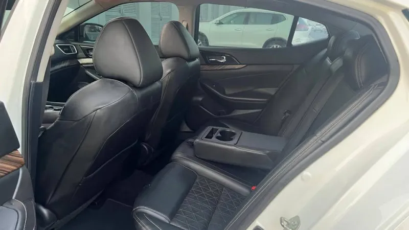 2016 Nissan Maxima in Dubai