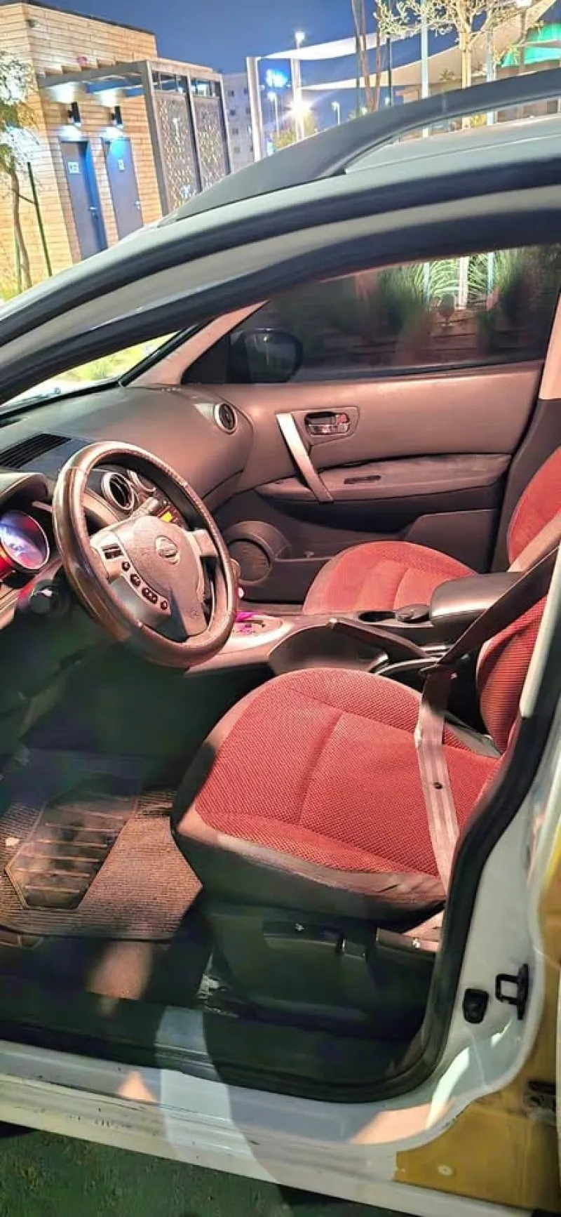 2010 Nissan Qashqai in Dubai
