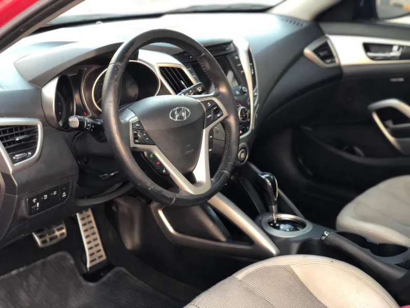 2012 Hyundai Veloster in Dubai