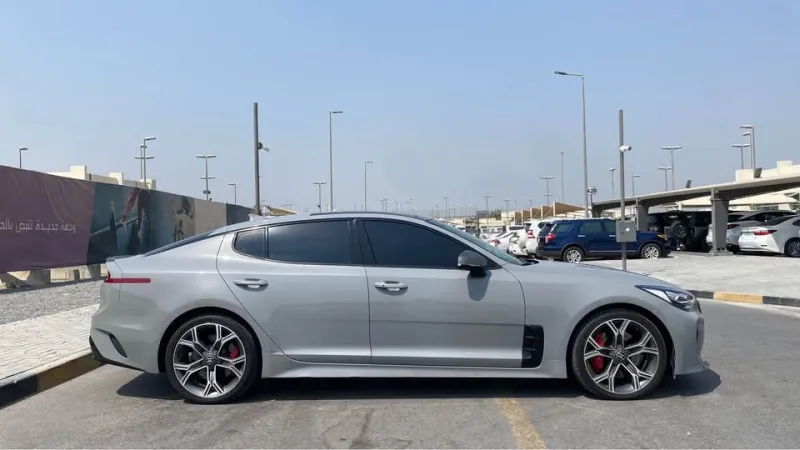 2020 كيا ستينجر in Dubai