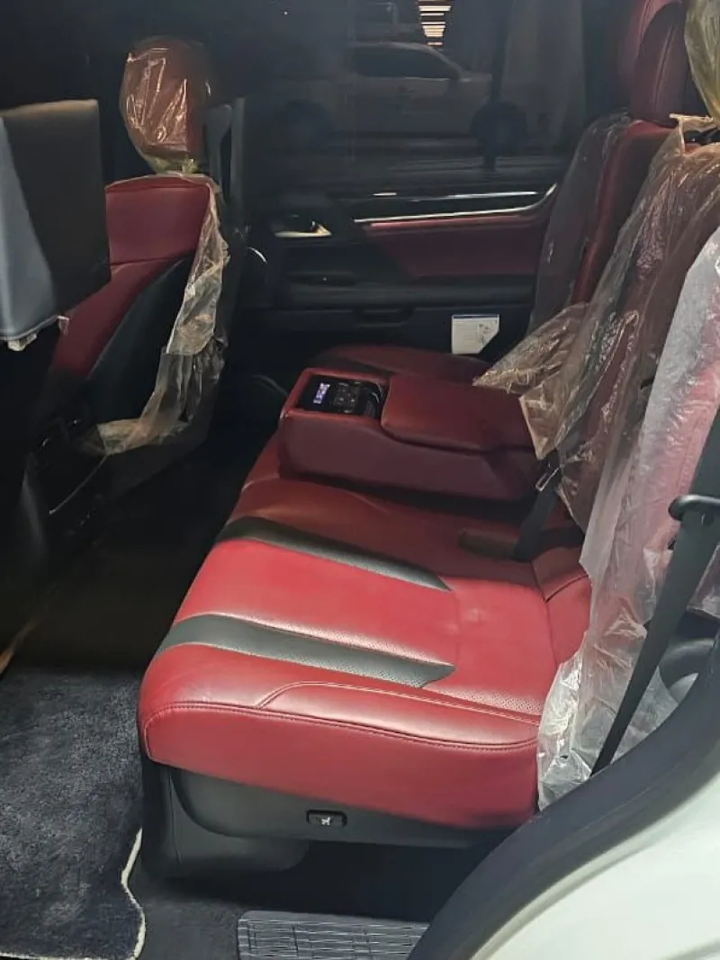 2021 Lexus LX 570 in Dubai