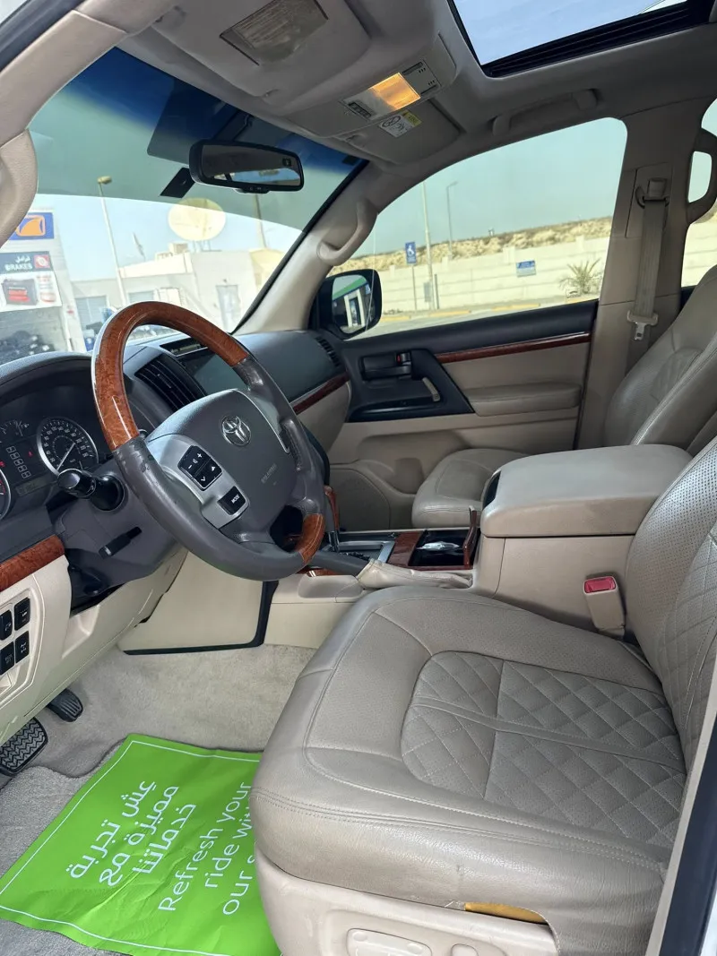 2015 Toyota Land Cruiser in Dubai