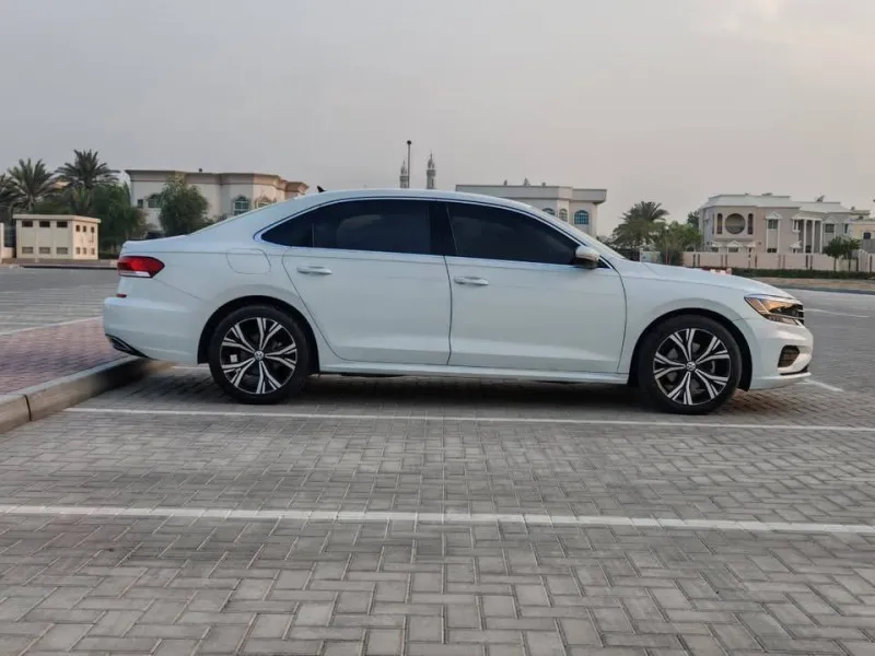 2020 Volkswagen Passat in Dubai