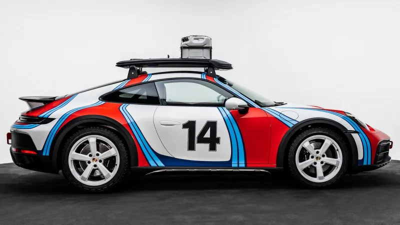 2023 Porsche 911 Carrera in Dubai