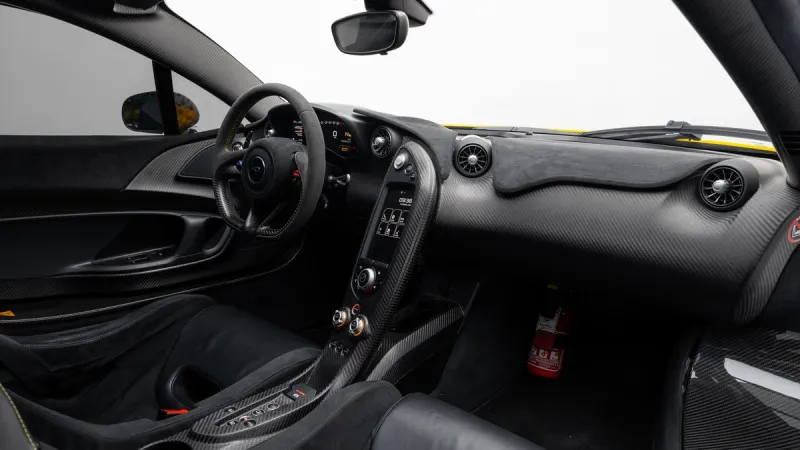 2014 McLaren P1 in Dubai