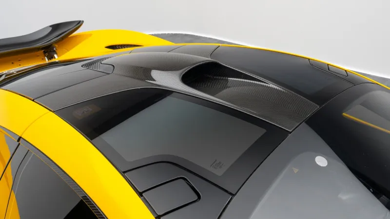 2014 McLaren P1 in Dubai