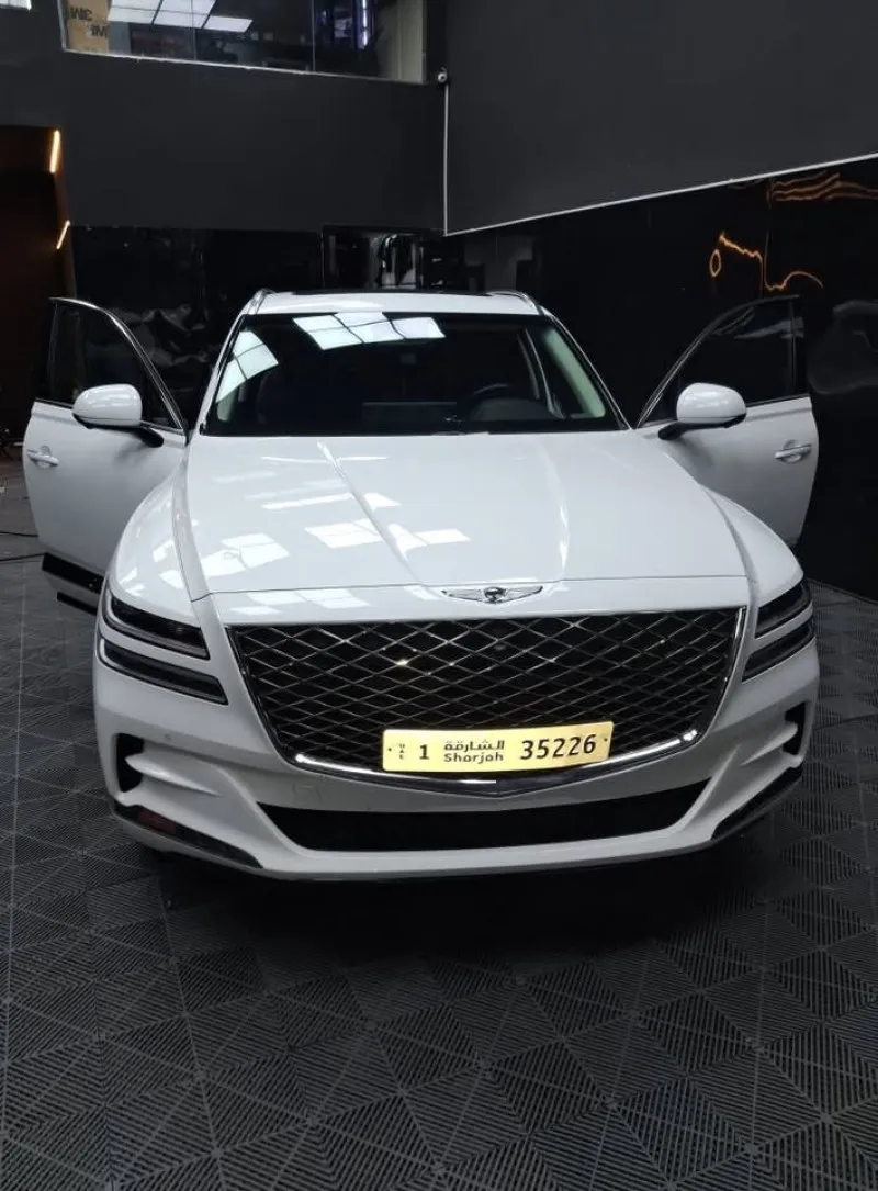 2021 جينيسس جي في ٨٠ in Dubai