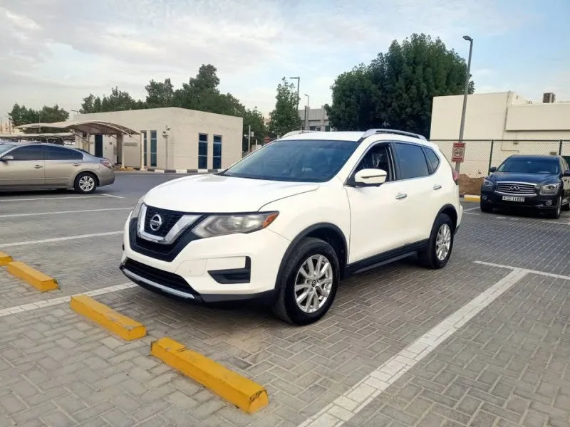 2017 نيسان روج in Dubai