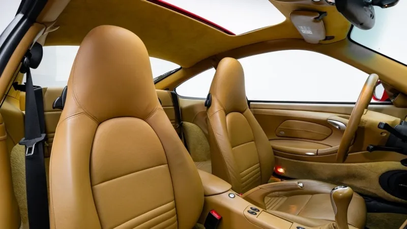 2002 Porsche 911 Carrera in Dubai